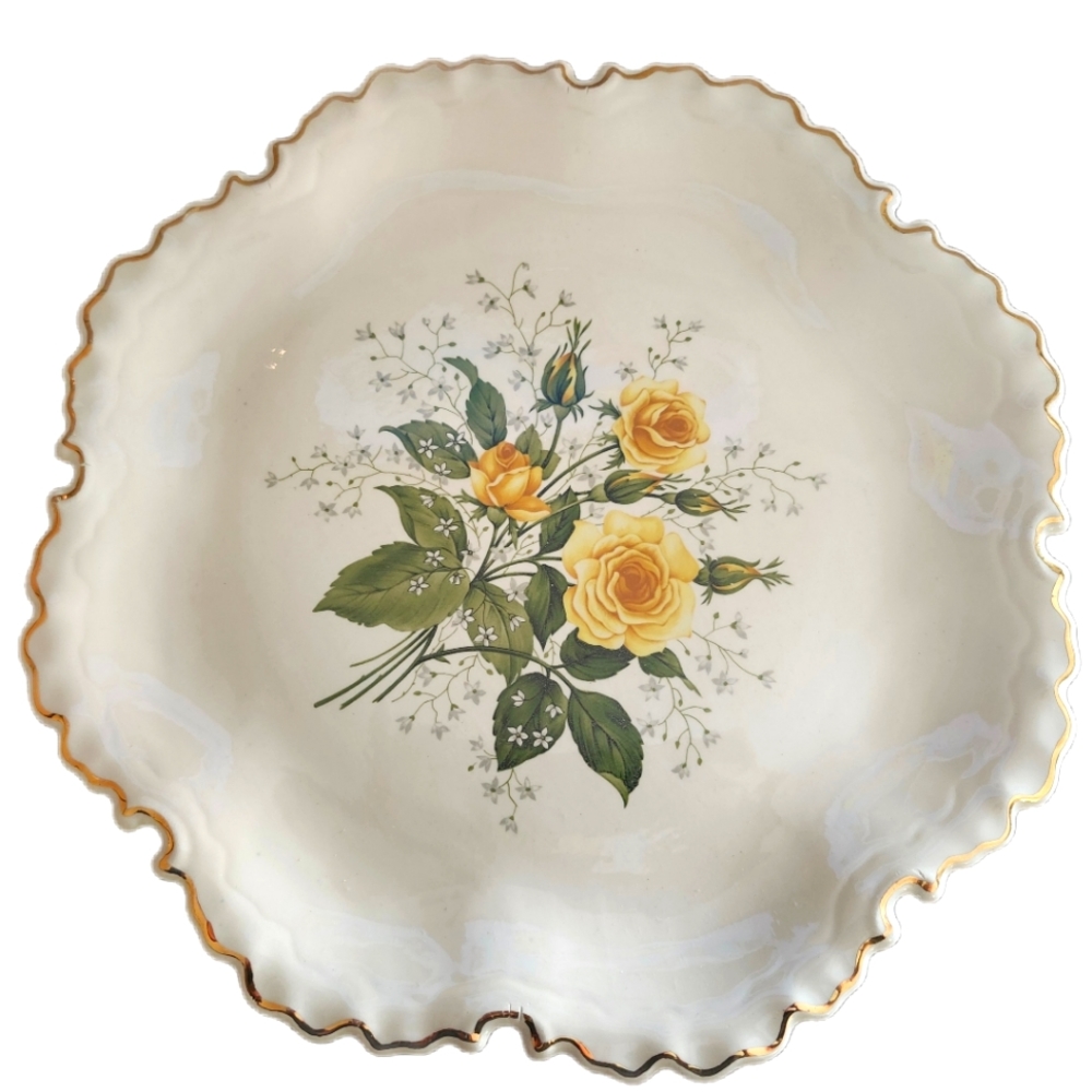 Elegant Floral Wall Plate with Gold Trim
